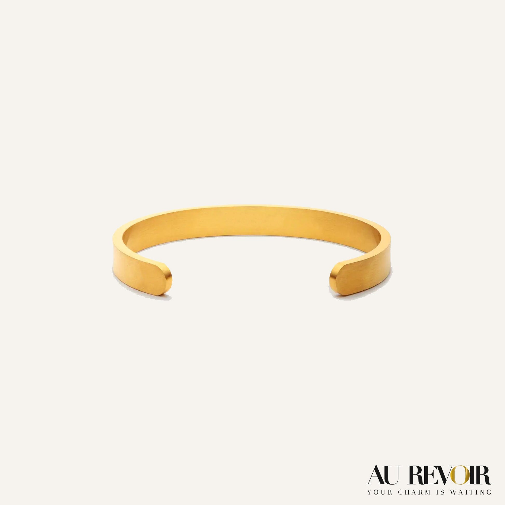 Gold bracelet with custom name personalised jewelry 