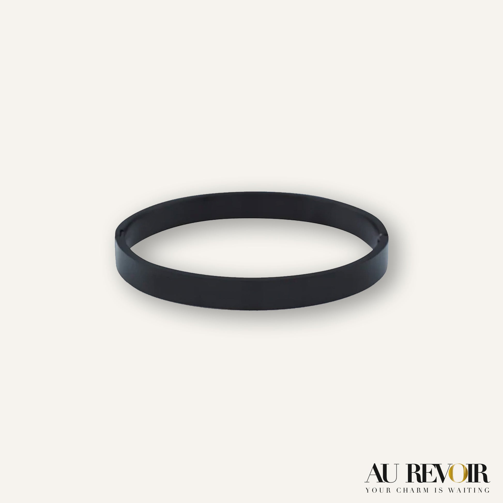 Personalised black round snap bracelet good for gifting with custom name engraved 
