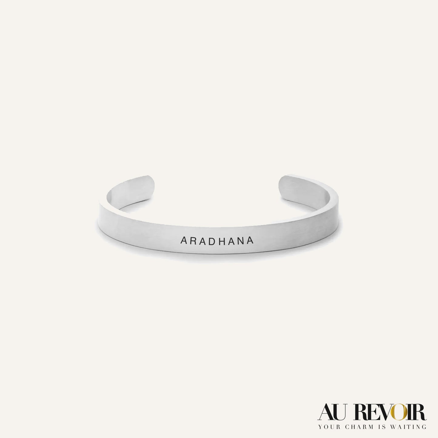 Personalised cuff silver bracelet jewelry to gift with custom engraving 